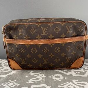 Louis Vuitton Monogram Compiene 28 Clutch Bag with COA and Dust Bag
